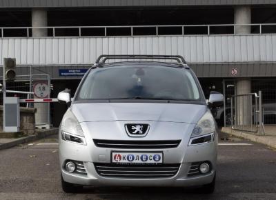 Фото Peugeot 5008