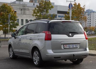 Фото Peugeot 5008