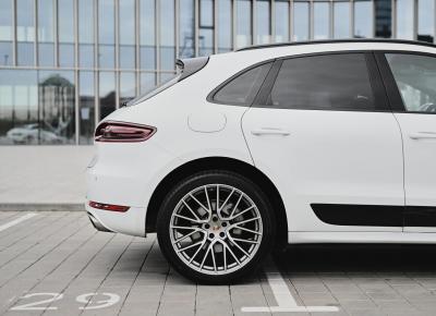 Фото Porsche Macan