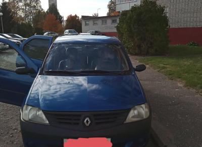 Фото Renault Logan