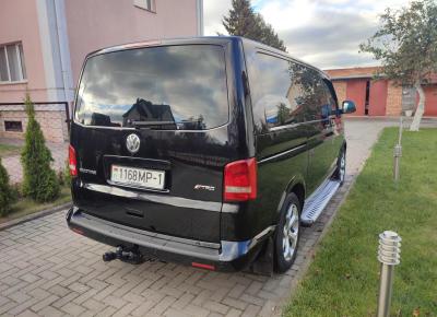 Фото Volkswagen Multivan