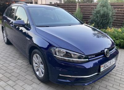 Фото Volkswagen Golf