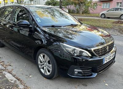 Фото Peugeot 308