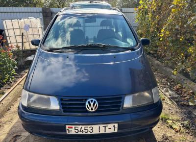 Фото Volkswagen Sharan