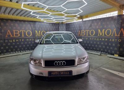 Фото Audi A4