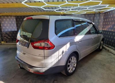 Фото Ford Galaxy