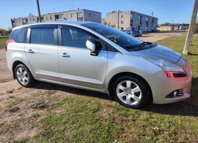 Фото Peugeot 5008