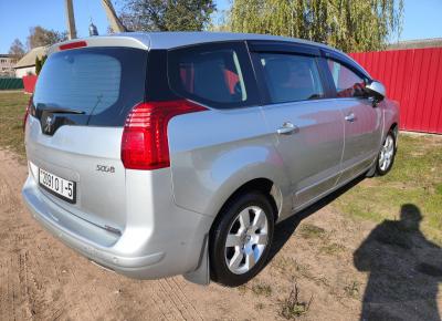 Фото Peugeot 5008