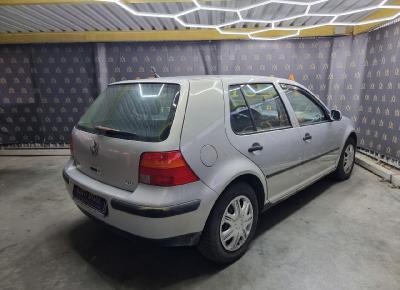 Фото Volkswagen Golf