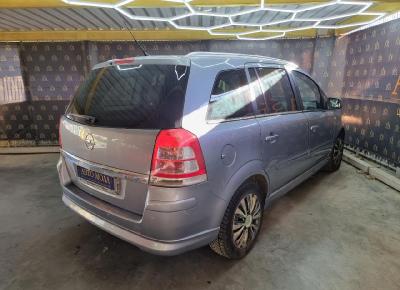 Фото Opel Zafira