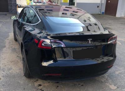 Фото Tesla Model 3