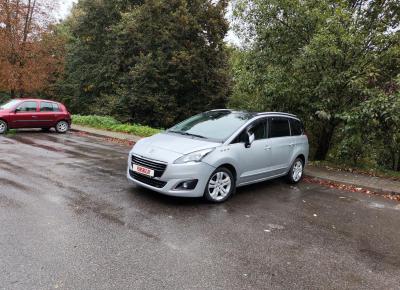 Фото Peugeot 5008