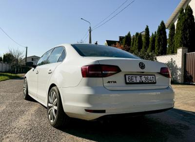 Фото Volkswagen Jetta