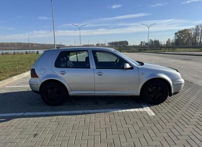 Фото Volkswagen Golf