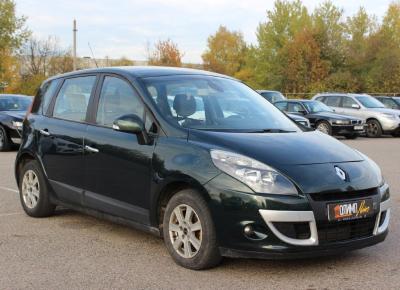 Фото Renault Scenic