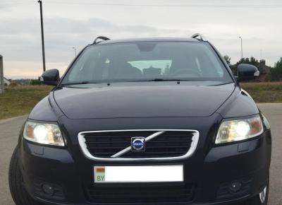 Фото Volvo V50