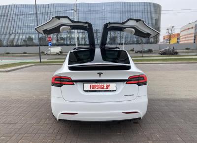 Фото Tesla Model X