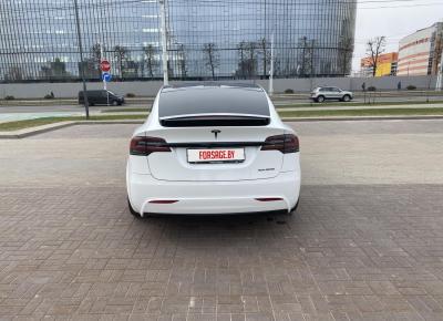 Фото Tesla Model X