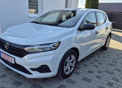 Фото Dacia Sandero