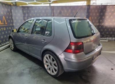 Фото Volkswagen Golf