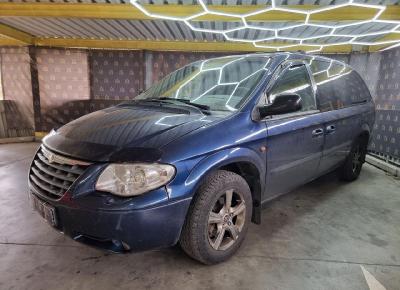 Фото Chrysler Voyager