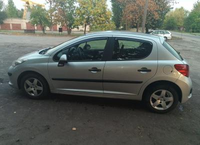 Фото Peugeot 207