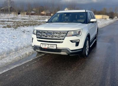 Фото Ford Explorer