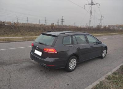 Фото Volkswagen Golf