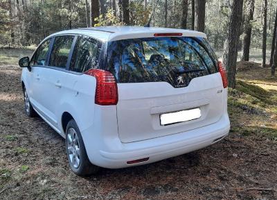 Фото Peugeot 5008