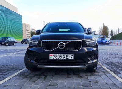 Фото Volvo XC40