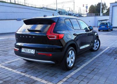 Фото Volvo XC40