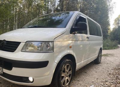 Фото Volkswagen Transporter