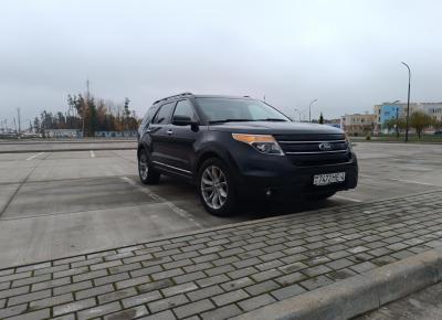 Фото Ford Explorer