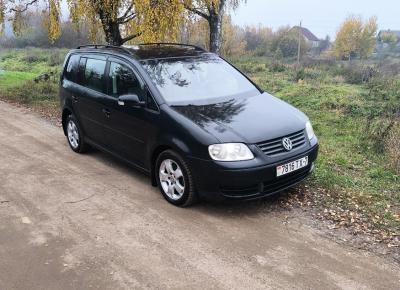 Фото Volkswagen Touran