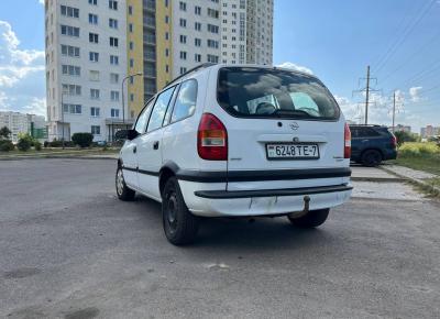 Фото Opel Zafira