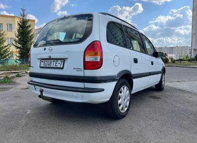 Фото Opel Zafira