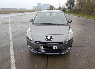 Фото Peugeot 5008