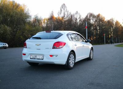 Фото Chevrolet Cruze