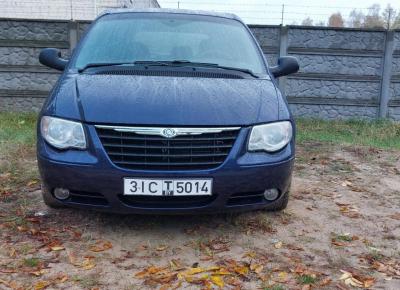 Фото Chrysler Voyager