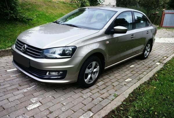 Volkswagen Polo, 2015 год выпуска с двигателем Бензин, 37 792 BYN в г. Минск