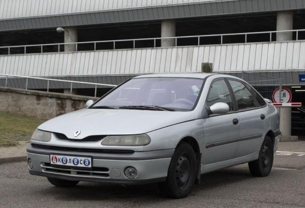 Renault Laguna, 2000 год выпуска с двигателем Бензин, 8 249 BYN в г. Минск