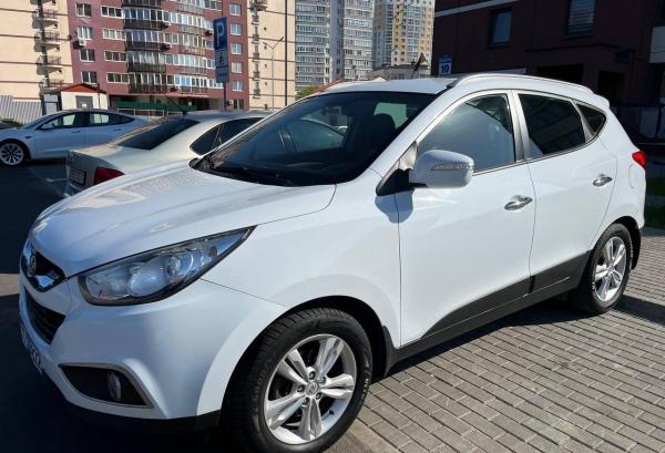 Hyundai ix35, 2011 год выпуска с двигателем Бензин, 36 040 BYN в г. Минск