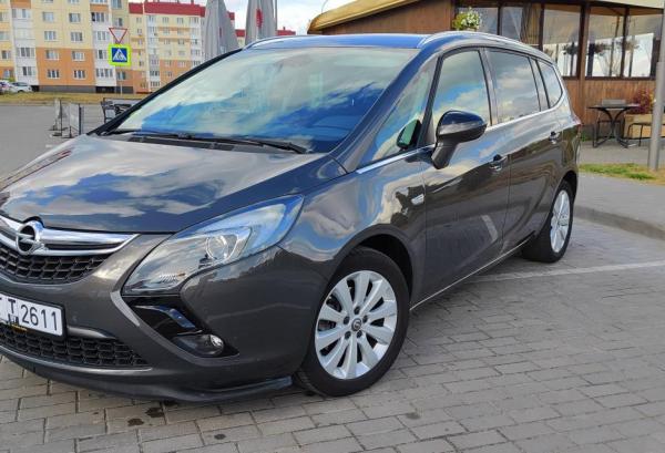 Opel Zafira, 2015 год выпуска с двигателем Дизель, 42 642 BYN в г. Бобруйск