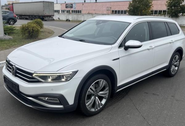 Volkswagen Passat, 2020 год выпуска с двигателем Дизель, 115 504 BYN в г. Гомель