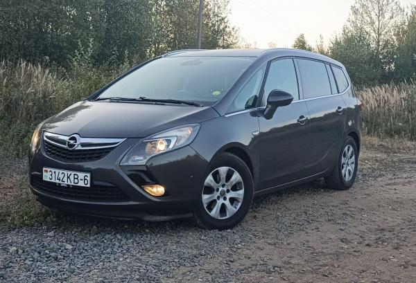 Opel Zafira, 2015 год выпуска с двигателем Дизель, 47 733 BYN в г. Могилёв