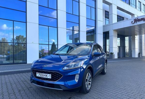 Ford Escape, 2022 год выпуска с двигателем Бензин, 69 187 BYN в г. Брест