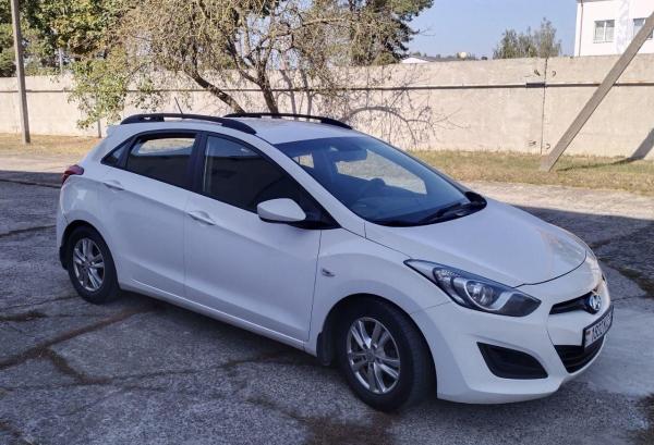 Hyundai i30, 2012 год выпуска с двигателем Бензин, 32 457 BYN в г. Пинск