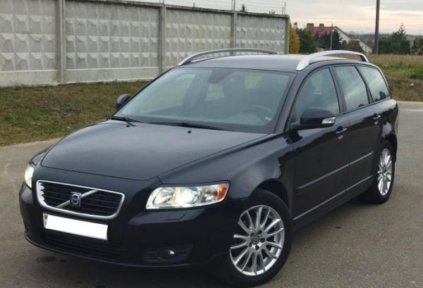 Volvo V50, 2010 год выпуска с двигателем Дизель, 35 851 BYN в г. Минск