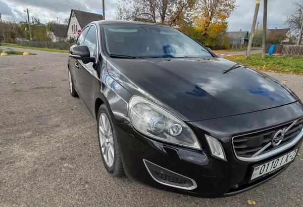 Volvo S60, 2011 год выпуска с двигателем Дизель, 46 105 BYN в г. Докшицы