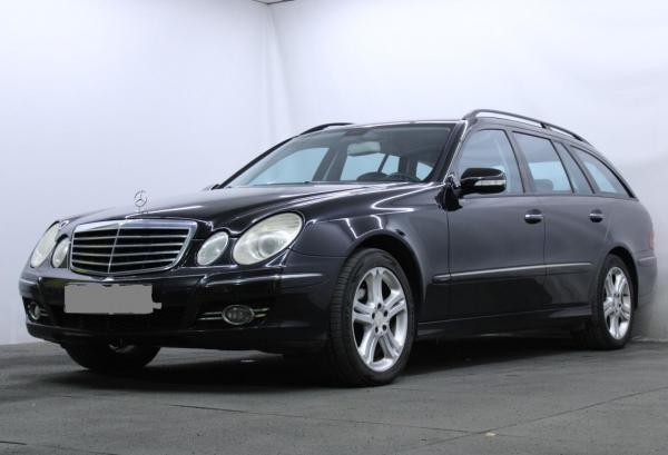 Mercedes-Benz E-класс, 2009 год выпуска с двигателем Бензин, 39 905 BYN в г. Минск